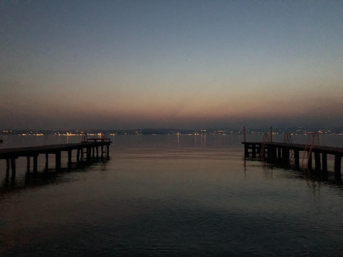 Sunset Apartment Sirmione Luaran gambar